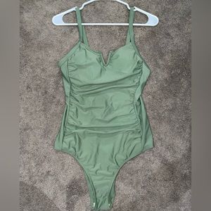 SHEIN Green Medium Swimsuit.